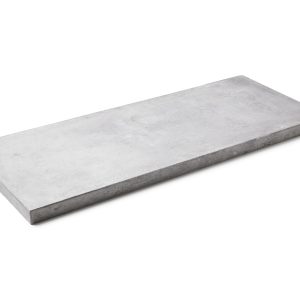 lichtgrijze betonnen werkblad van Braaimaster dat bij KokBeton te koop is.
